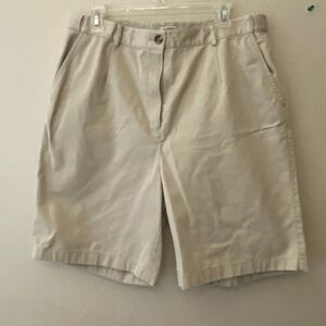 LL Bean 100% Cotton High Waisted Sz 16 Khaki Shorts